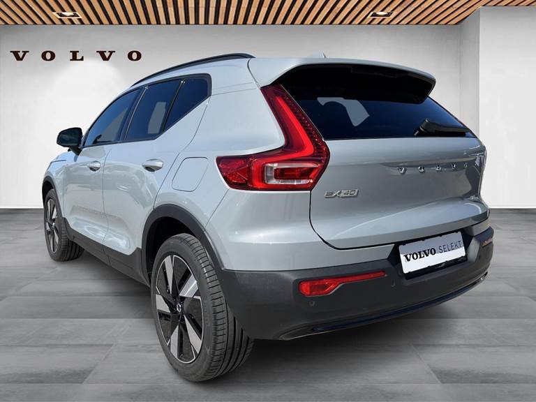 Volvo EX40 Extended Range Core