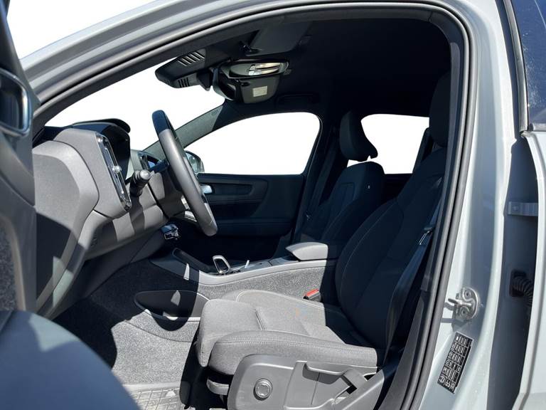 Volvo EX40 Extended Range Core