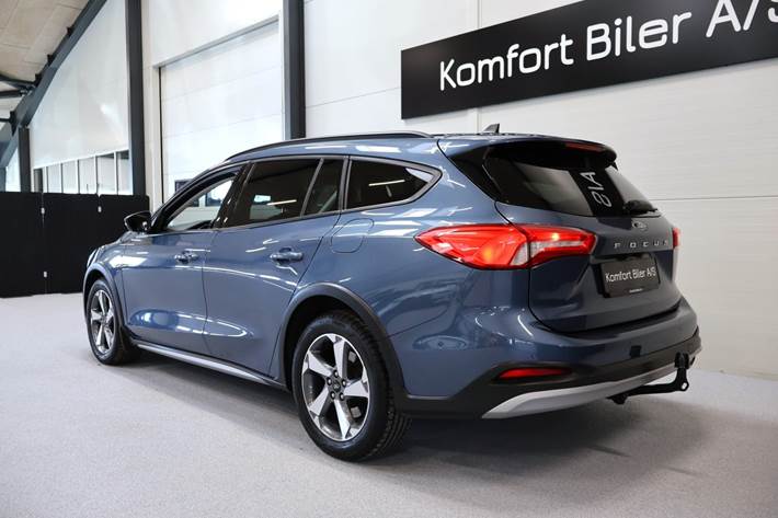 Blå Ford Focus fra 2019