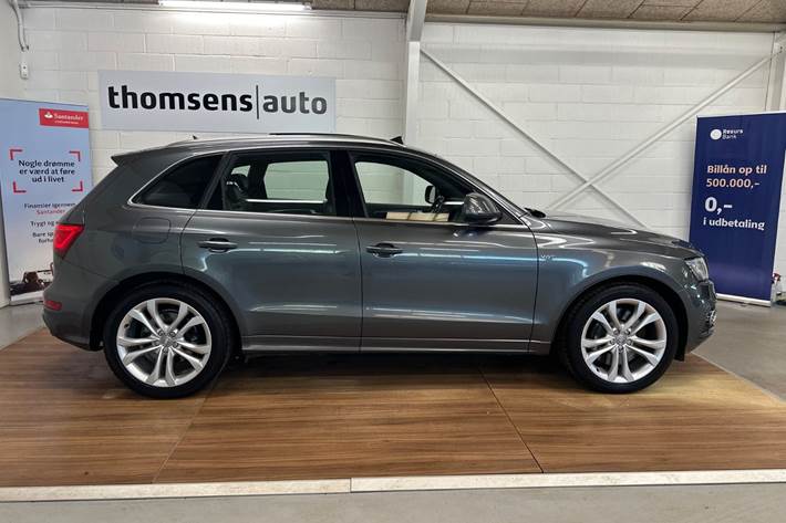Grå Audi SQ5 fra 2015