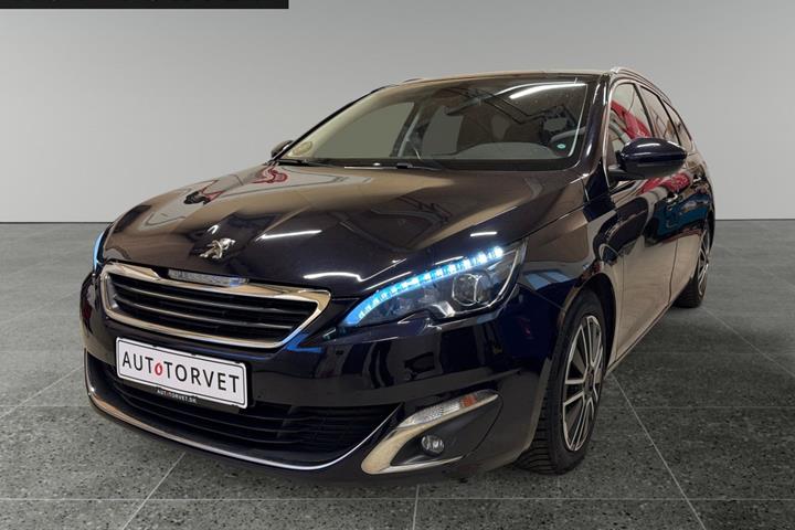 Blå Peugeot 308 fra 2015 set udefra