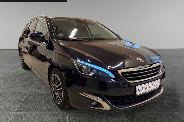 Blå Peugeot 308 fra 2015