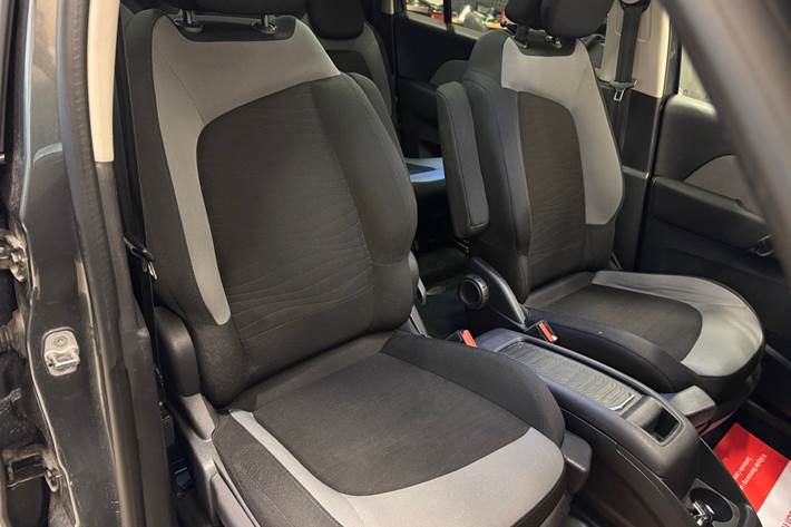 Grå Citroën Grand C4 Picasso fra 2016