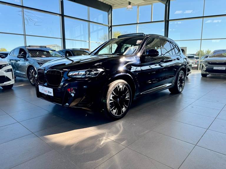 BMW iX3 Charged Plus M-Sport