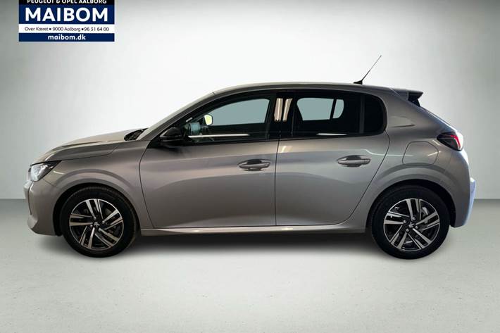 Sølv Peugeot 208 fra 2022