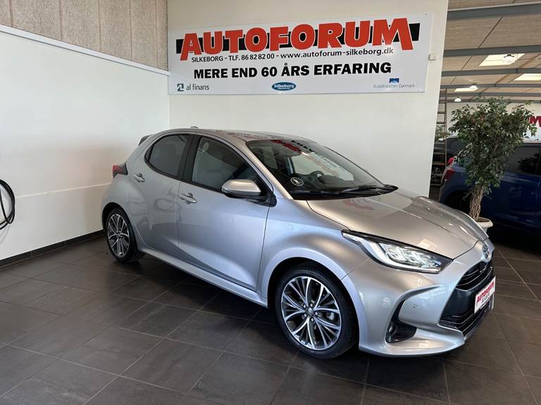 Toyota Yaris 1,5 Hybrid Executive e-CVT