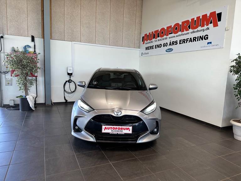 Toyota Yaris 1,5 Hybrid Executive e-CVT