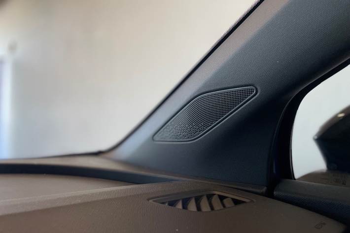 Blå Skoda Enyaq fra 2023