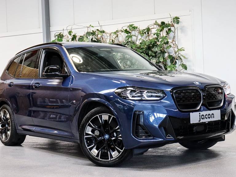 BMW iX3 Charged Plus M-Sport