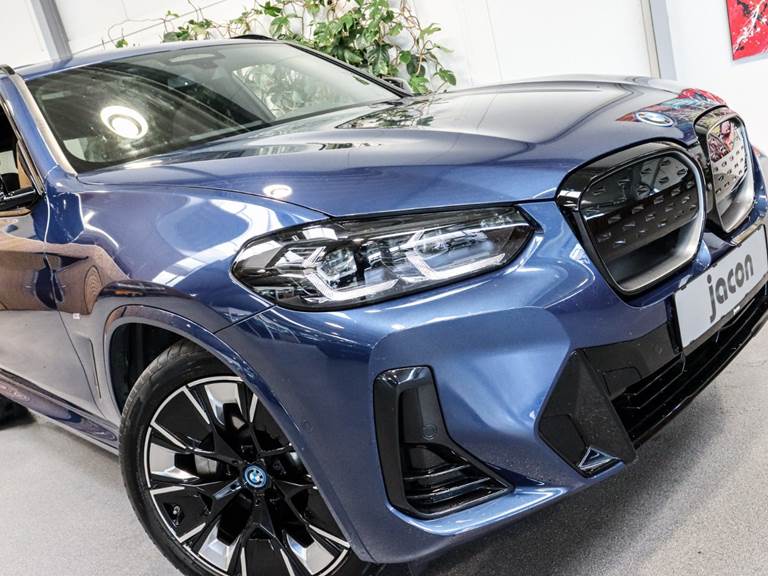 BMW iX3 Charged Plus M-Sport