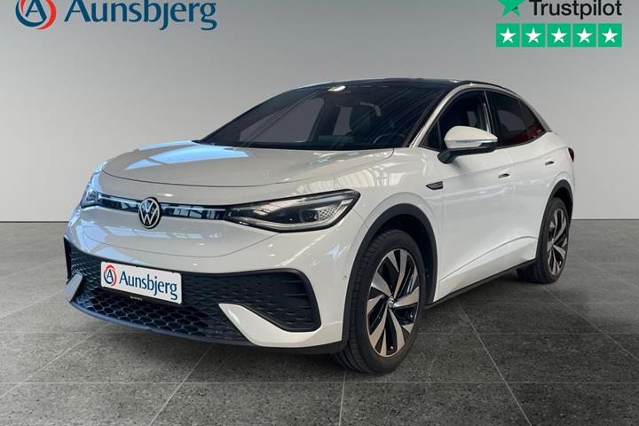 Hvid VW ID.5 fra 2023 set udefra