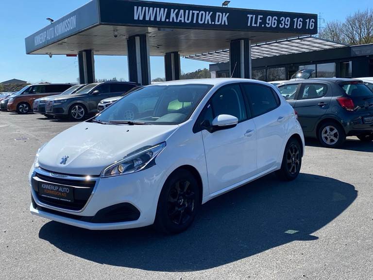 Peugeot 208 1,2 PureTech Envy 82HK 5d