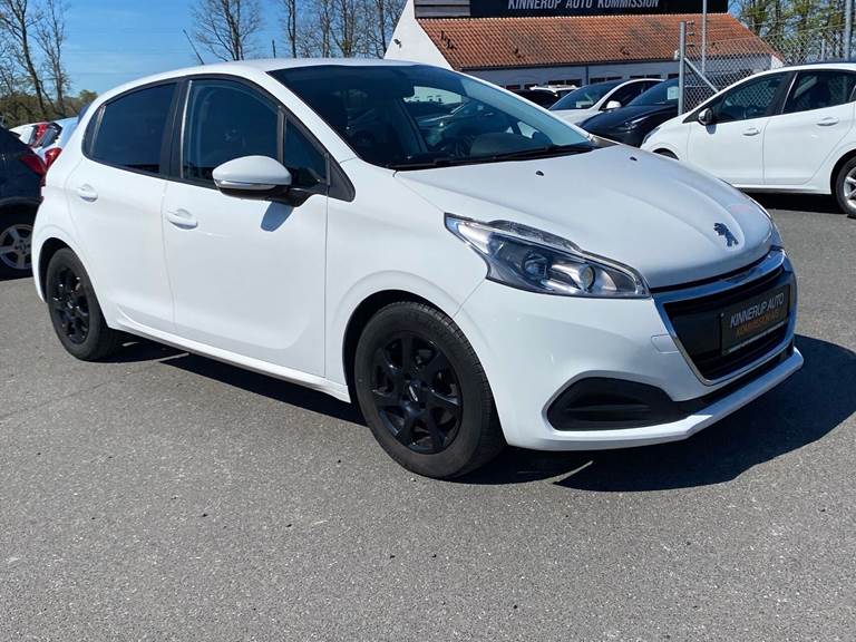 Peugeot 208 1,2 PureTech Envy 82HK 5d