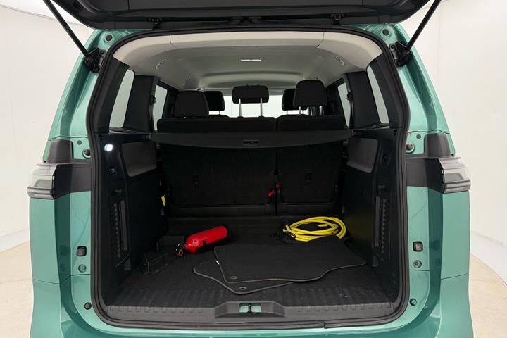 Grøn VW ID.Buzz fra 2023