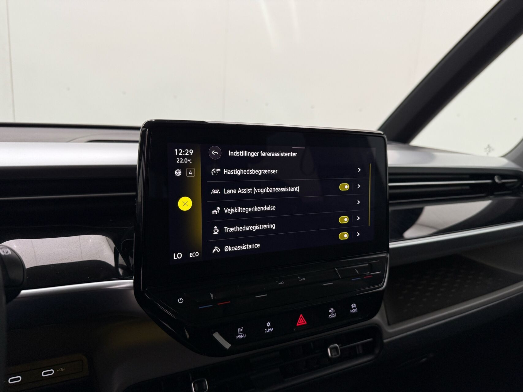 Grøn VW ID.Buzz fra 2023