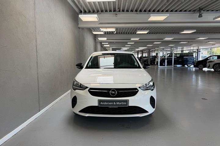 Hvid Opel Corsa fra 2022