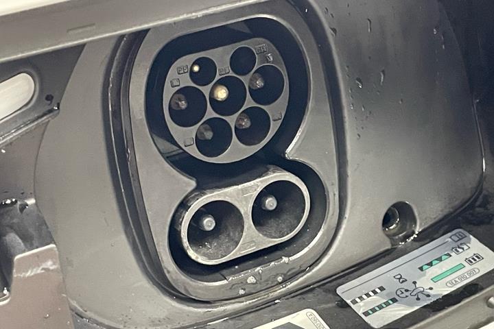 Hvid VW ID.4 fra 2021