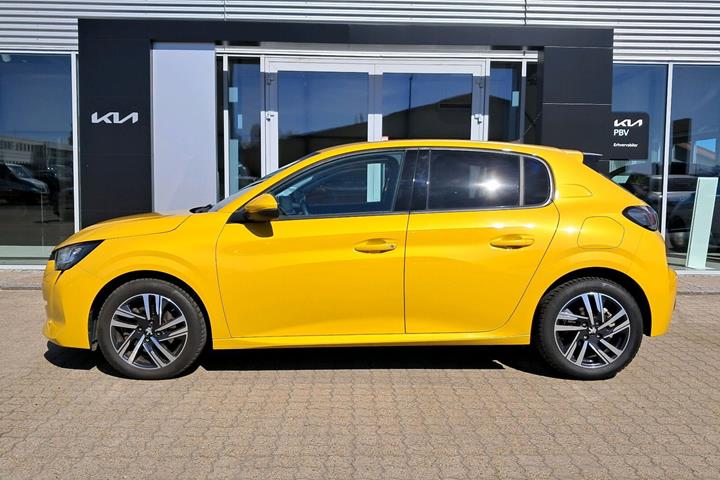 Gul Peugeot 208 fra 2021