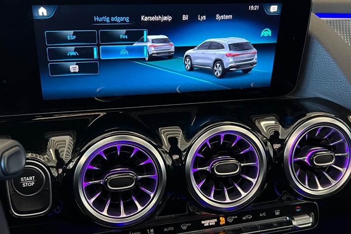 Hvid Mercedes EQA250 fra 2023