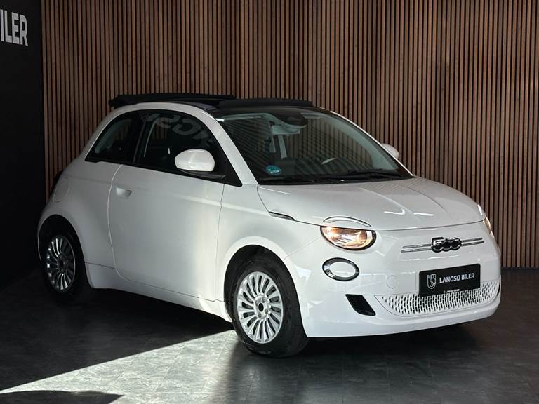 Fiat 500e 42 Icon Cabrio