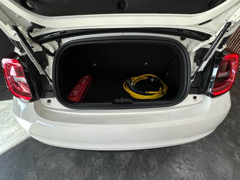Fiat 500e 42 Icon Cabrio