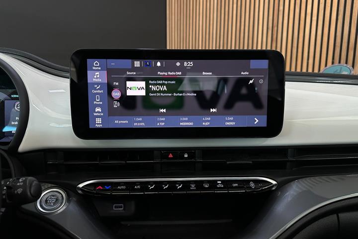 Hvid Fiat 500e fra 2023