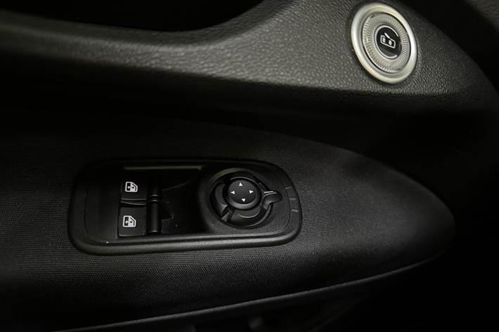 Hvid Fiat 500e fra 2023