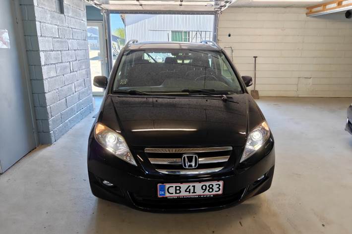 Gul Honda FR-V fra 2009