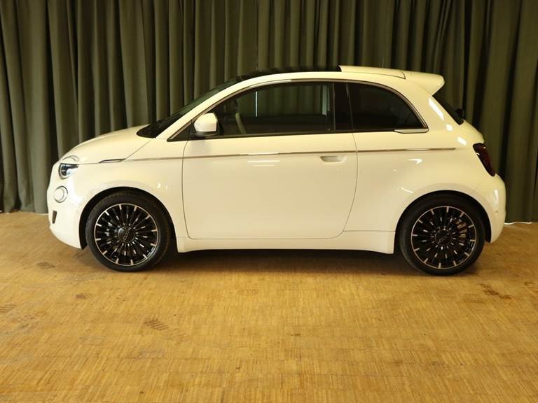 Fiat 500e 42 la Prima by Bocelli