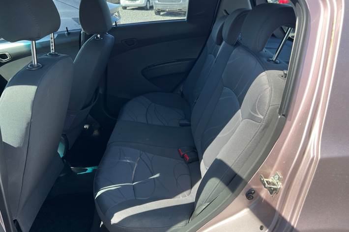 Grøn Chevrolet Spark fra 2012