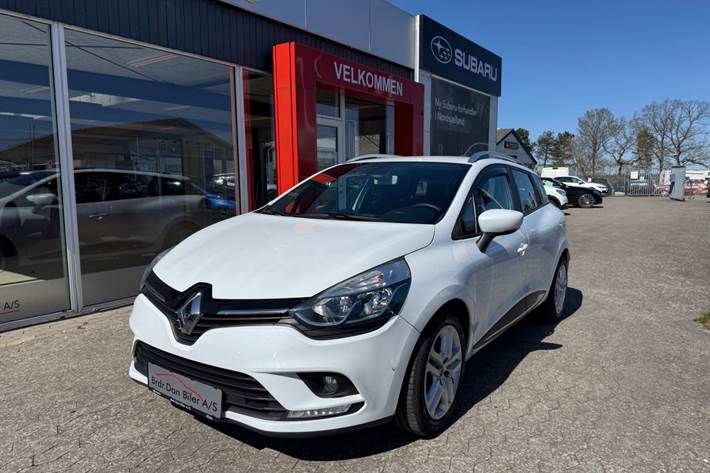 Hvid Renault Clio IV fra 2017