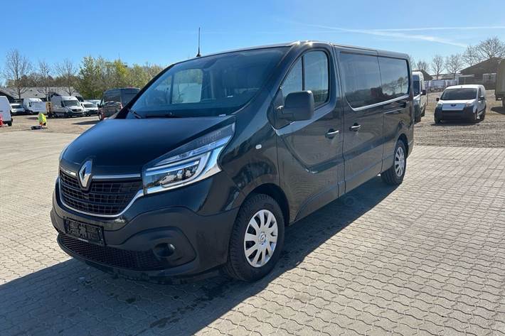 Sort Renault Trafic T29 fra 2021
