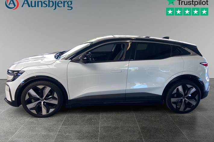 Hvid Renault Megane E-Tech fra 2022