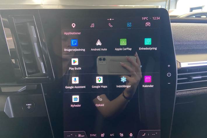 Hvid Renault Megane E-Tech fra 2022