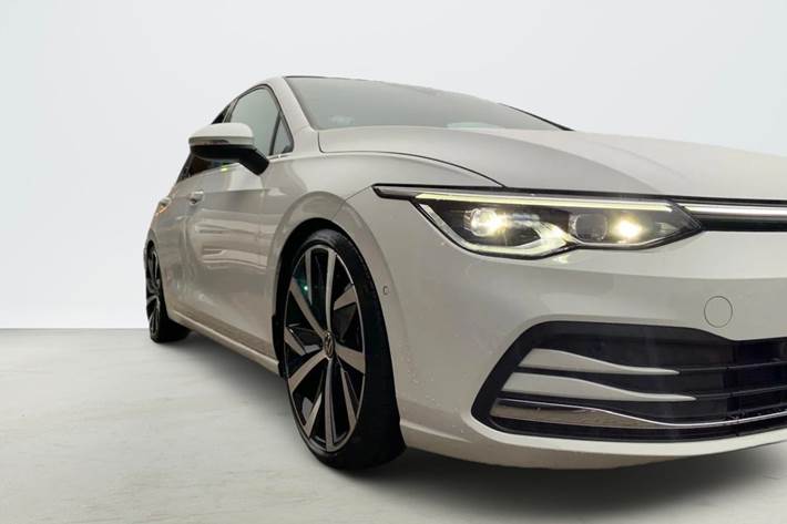 Hvid VW Golf VIII fra 2022