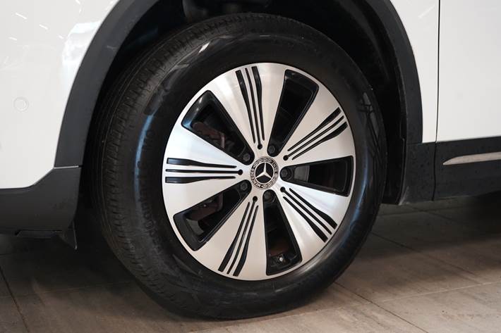 Hvid Mercedes EQA250 fra 2022