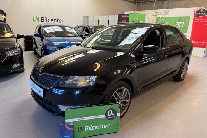 Sort Skoda Rapid fra 2015