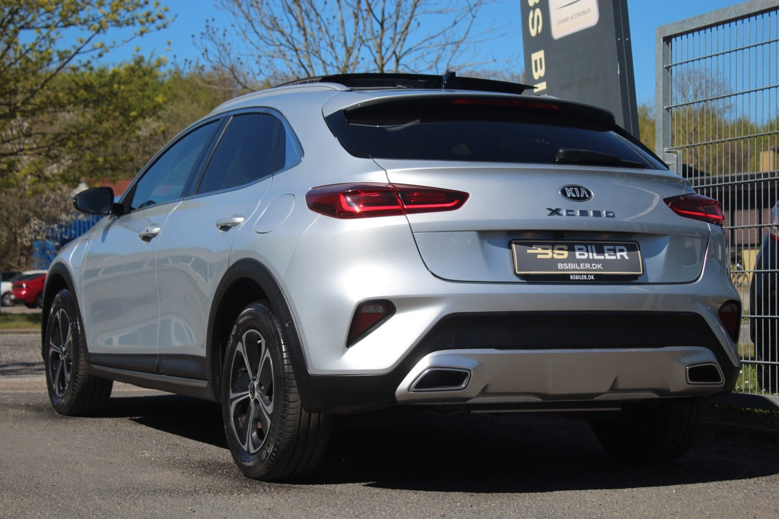 Sølv Kia XCeed fra 2021