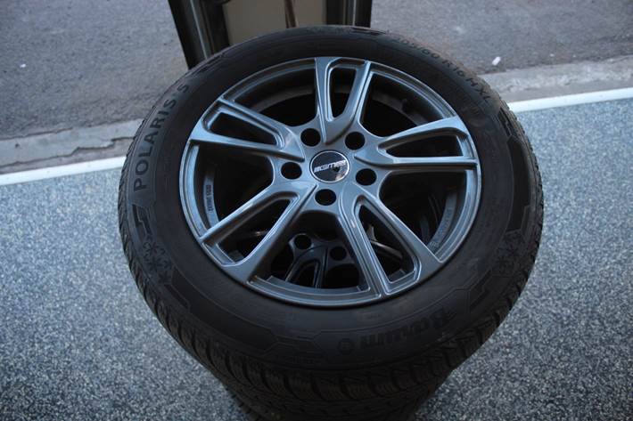 Sølv Kia XCeed fra 2021