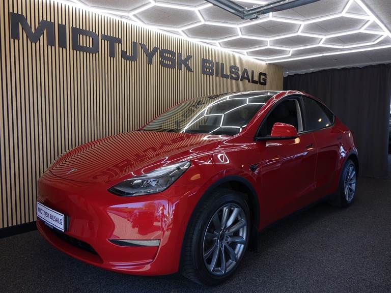 Tesla Model Y Long Range AWD