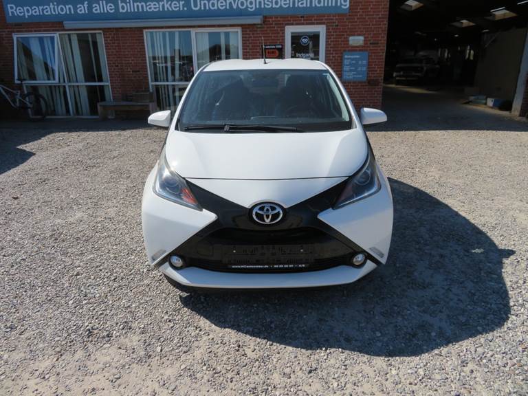 Toyota Aygo 1,0 VVT-i x