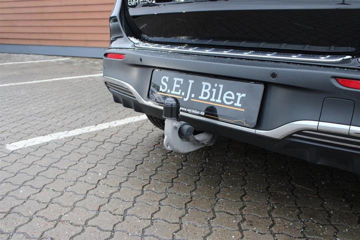 Sort Mercedes EQA250+ fra 2024