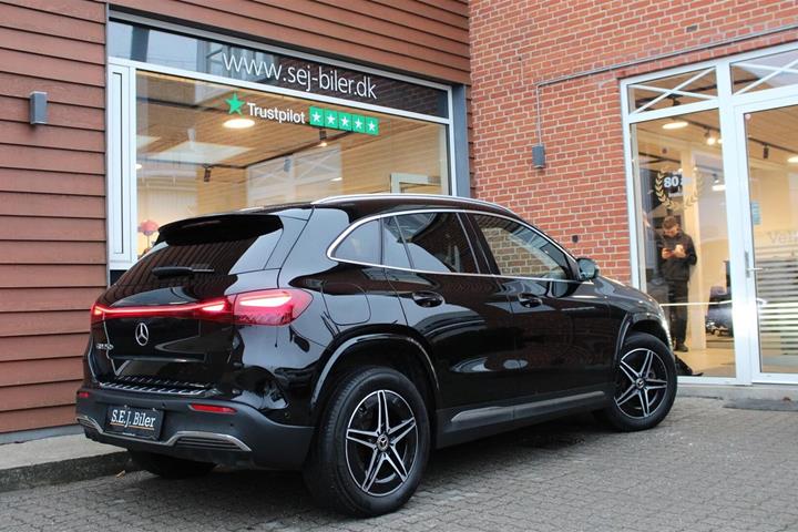 Sort Mercedes EQA250+ fra 2024