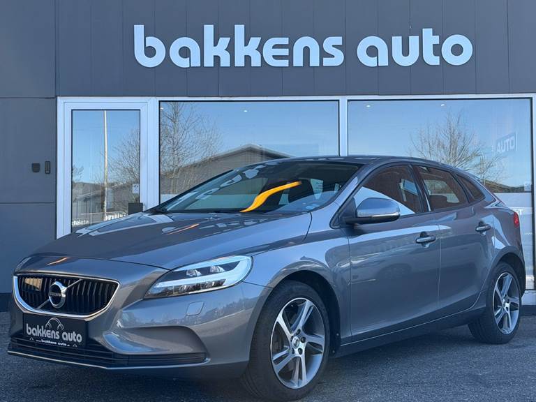 Volvo V40 2,0 D2 120 Momentum aut.