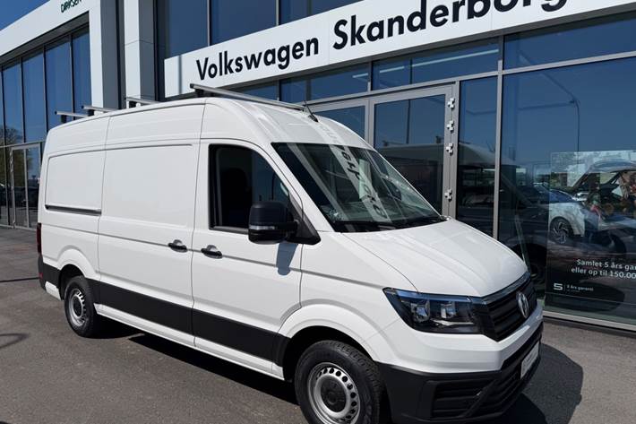 Hvid VW Crafter 35 fra 2023