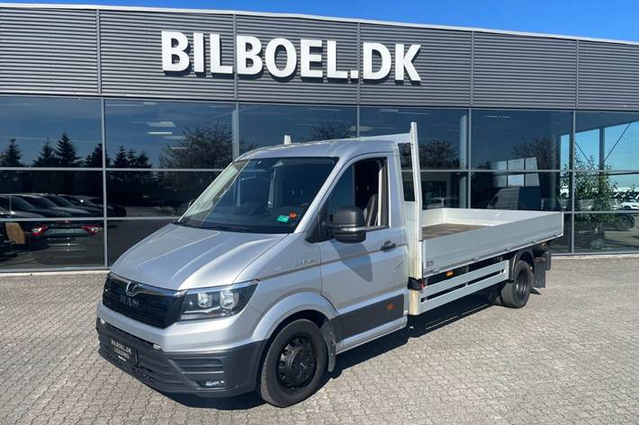 Sølv MAN TGE 6.180 fra 2020 set udefra