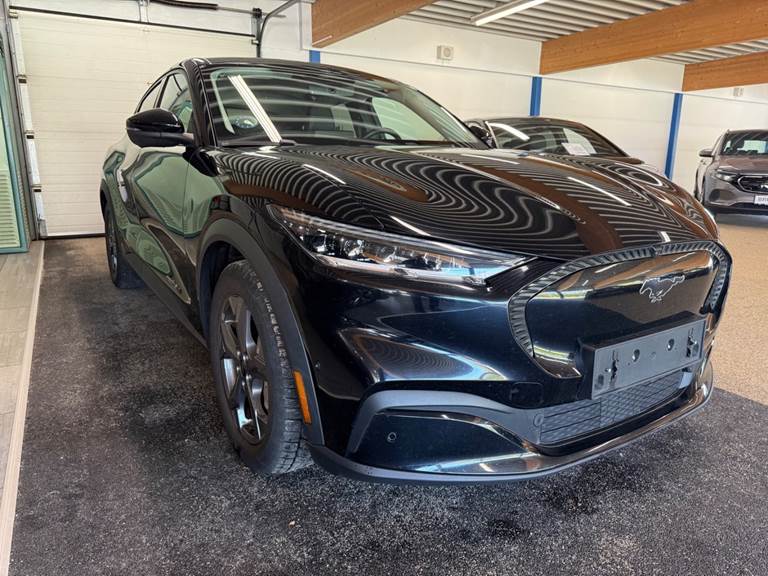 Ford Mustang Mach-E 88 Extended Range