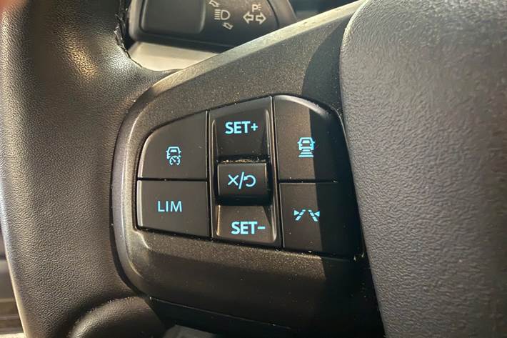 Sort Ford Mustang Mach-E fra 2021