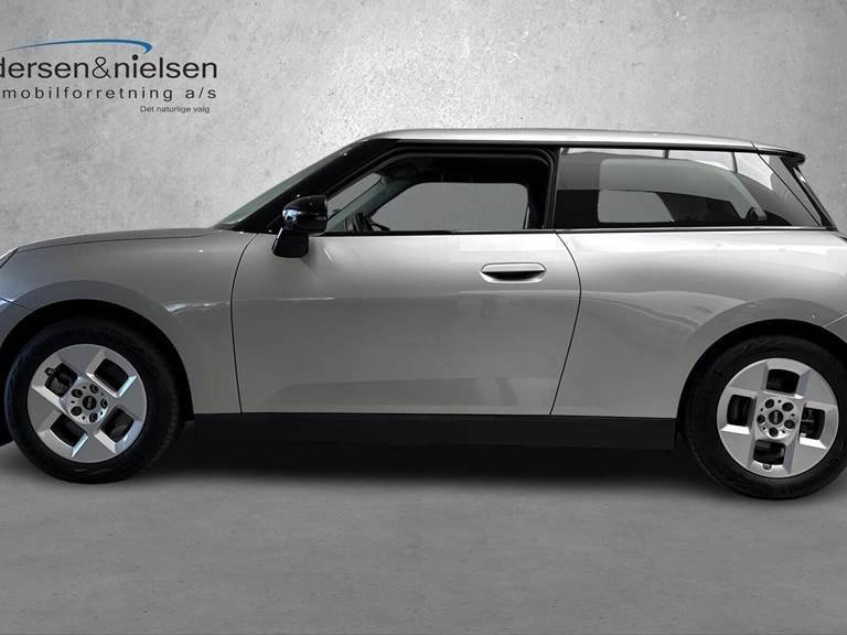 Mini Cooper SE EL Essential Trim Option Level XS 218HK 3d Aut.