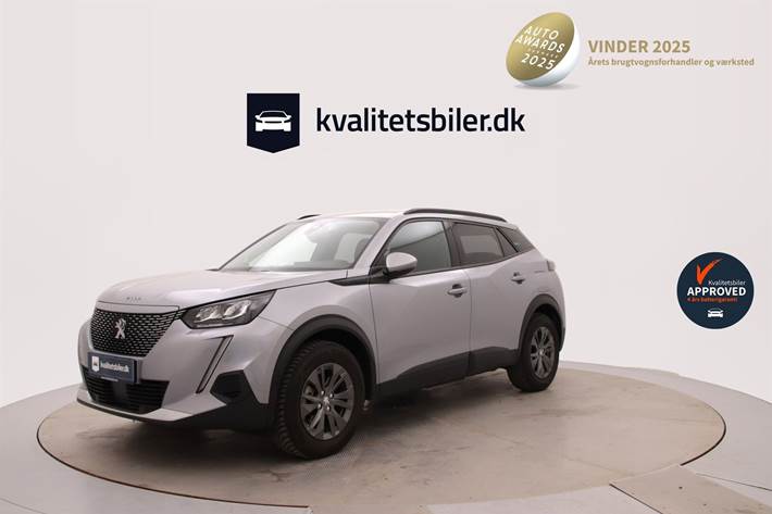 Grå Peugeot e-2008 fra 2022